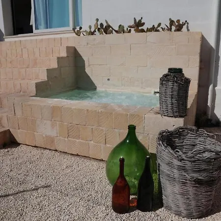 فندق مبيت وإفطار Coralli Del Plemmirio 3*